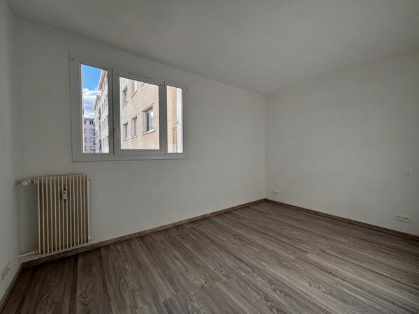 APPARTEMENT T4 REIMS POMMERY