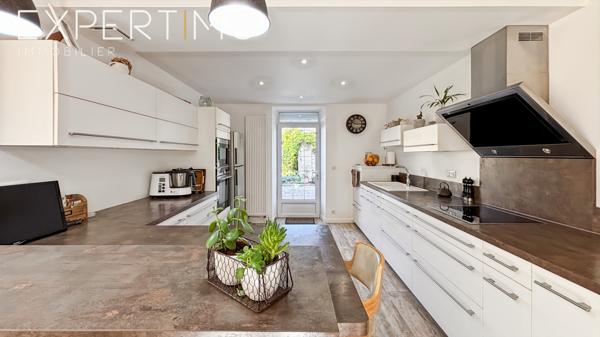 Étampes (91150) À VENDRE : Maison 210 m² (230 m² total), 5 chambres, + dépendance 40 m² à rénover