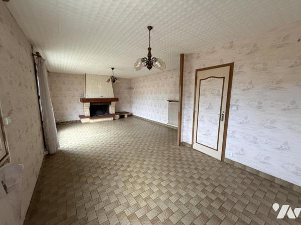 TOURS NORD – MAISON DE PLAIN-PIED À RÉNOVER AVEC TROIS CHAMBRES ET GARAGE