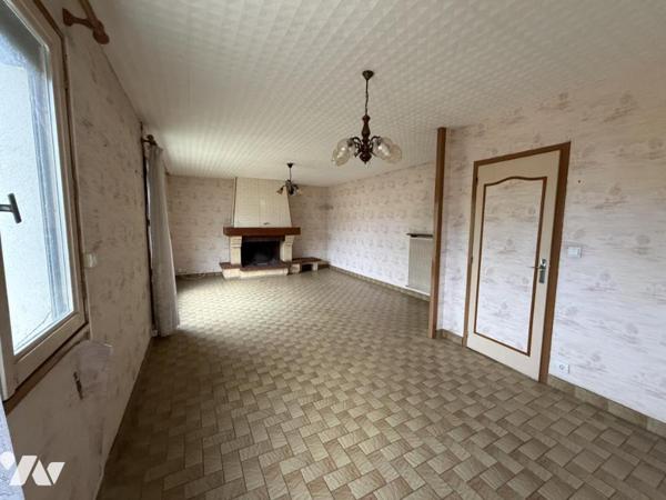 TOURS NORD – MAISON DE PLAIN-PIED À RÉNOVER AVEC TROIS CHAMBRES ET GARAGE