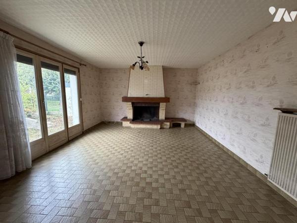 TOURS NORD – MAISON DE PLAIN-PIED À RÉNOVER AVEC TROIS CHAMBRES ET GARAGE