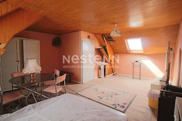 MONTOIR DE BRETAGNE Maison à rénover de 110 m² trois chambres avec terrain et dépendances