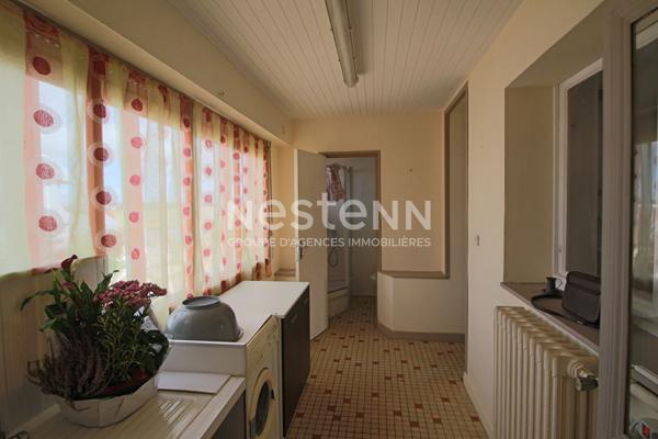 MONTOIR DE BRETAGNE Maison à rénover de 110 m² trois chambres avec terrain et dépendances