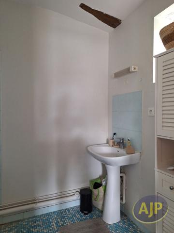 Location appartement Gemozac : 450 € - AJP Immobilier Pons
