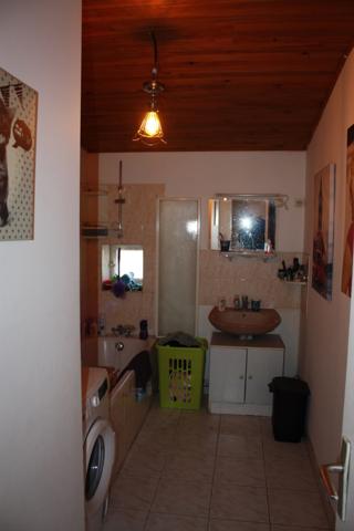 Immeuble à vendre TOURNUS (71) Appt T4-83m2 (loué) + (Local commercial) à 129 000 €