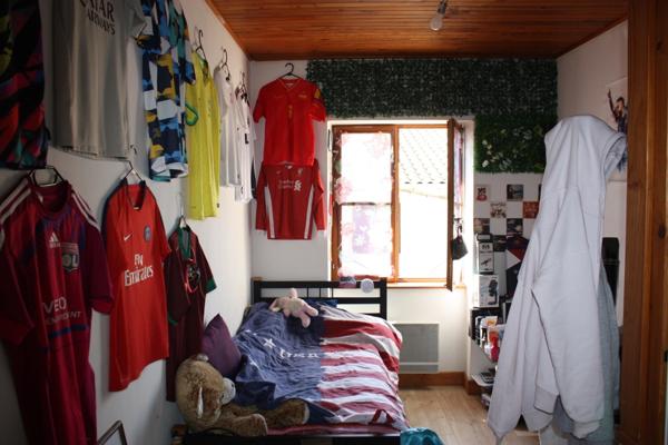 Immeuble à vendre TOURNUS (71) Appt T4-83m2 (loué) + (Local commercial) à 129 000 €