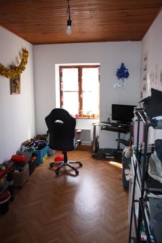 Immeuble à vendre TOURNUS (71) Appt T4-83m2 (loué) + (Local commercial) à 129 000 €