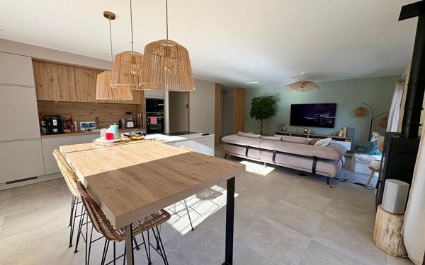 Maison à vendre    4 pièces • 91 m2 Tosse