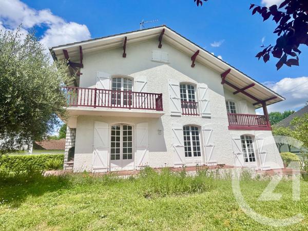 Maison à vendre  8 pièces - 220 m2 PAU - 64