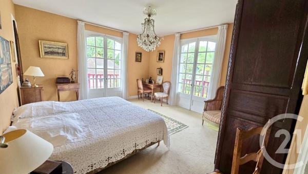 Maison à vendre  8 pièces - 220 m2 PAU - 64