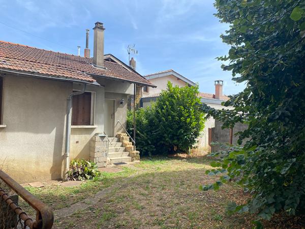 Immeuble à réhabiliter au coeur de Saint-Cyr-au-Mont-d'Or