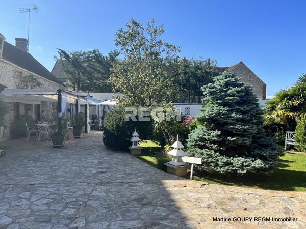 Bazoches-sur-le-Betz (45210) Loiret (45) – "Adonie" - PROPIETE D’EXCEPTION – 1h de PARIS – 1 100 m² Hbt - 12 Chb et suites