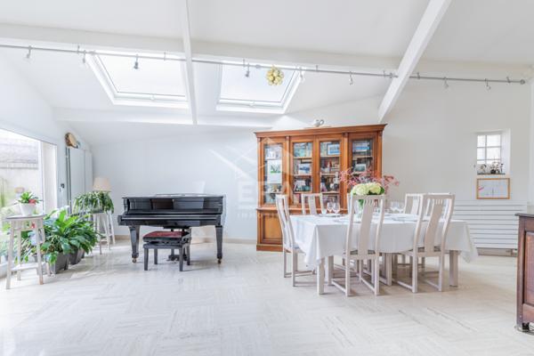 Maison 243m2 - Terrain divisible - Dépendance aménagée