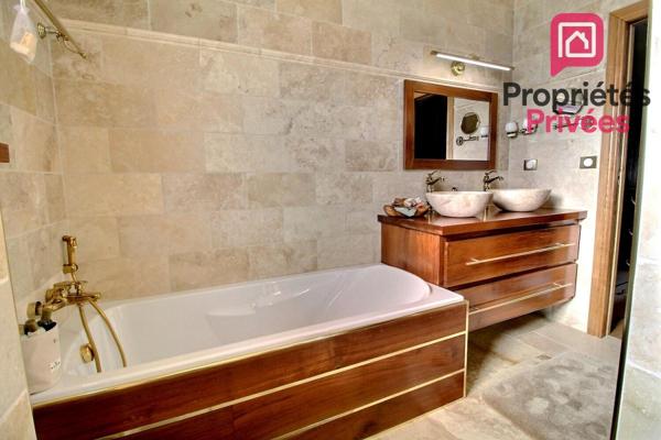 A 1h de Paris - A VENDRE ELEGANTE MAISON CONTEMPORAINE d'environ 195 m2, GARAGE, TERRAIN 1535 m2