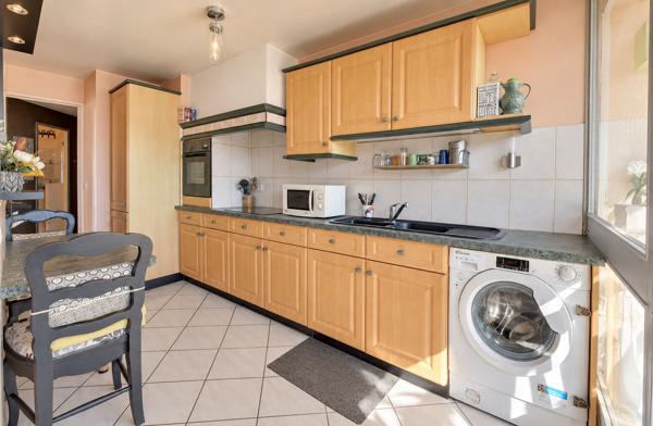 Appartement 2 pièces 55 m² avec balcon et 2 stationnements - Roissy-en-Brie