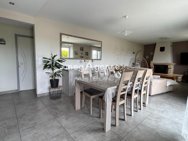 Maison à JUBLAINS, 53160 - 6 pièces 172m²