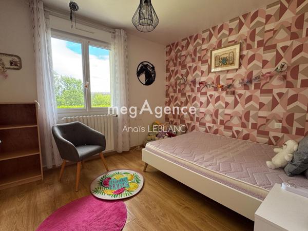 Maison à JUBLAINS, 53160 - 6 pièces 172m²