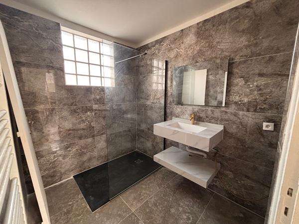 Maison Morangis 9 pièce(s) 186.67 m2