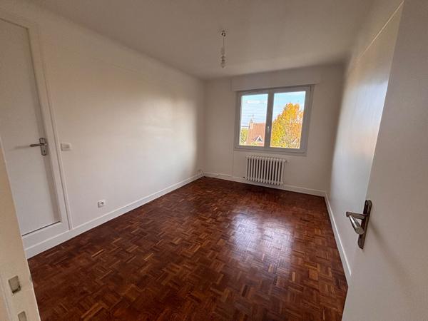 Maison Morangis 9 pièce(s) 186.67 m2