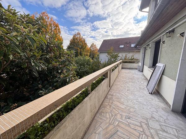 Maison Morangis 9 pièce(s) 186.67 m2