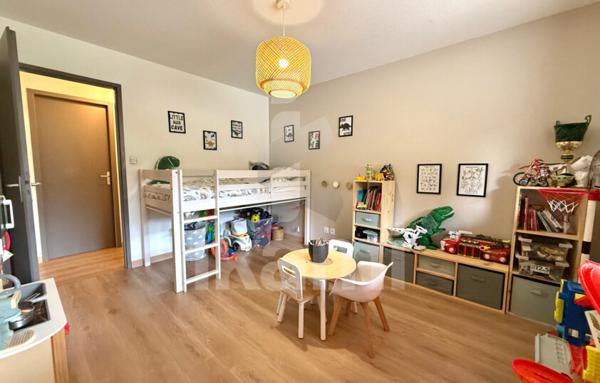 Maison de Plain-Pied, 5 pièces, 122 m2,  Terrain clos de 2 300 m2