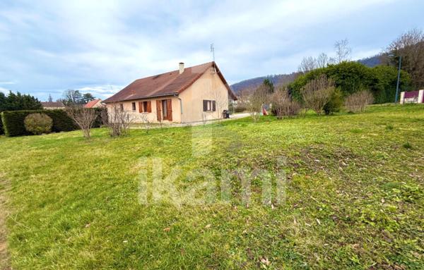 Maison de Plain-Pied, 5 pièces, 122 m2,  Terrain clos de 2 300 m2