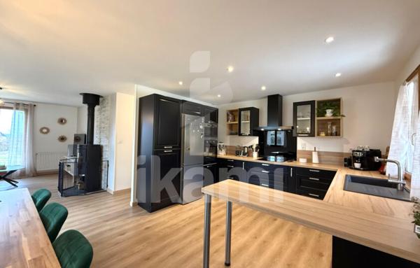 Maison de Plain-Pied, 5 pièces, 122 m2,  Terrain clos de 2 300 m2