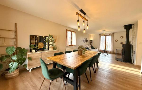 Maison de Plain-Pied, 5 pièces, 122 m2,  Terrain clos de 2 300 m2