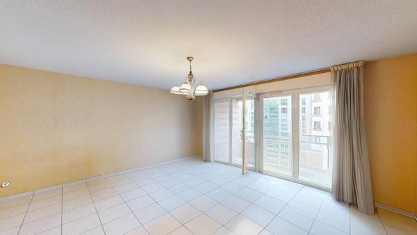 Appartement 3 pièces en étage avec balcon à Lyon 7 - Jean Macé