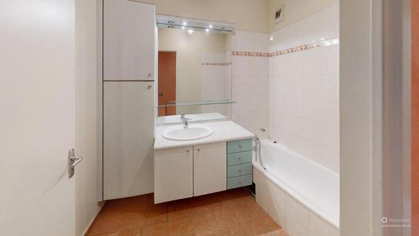 Appartement 3 pièces en étage avec balcon à Lyon 7 - Jean Macé