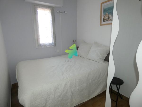 Appartement T2 Cabine climatisé avec Balcon et Parking