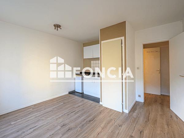 Location Appartement 2 pièces 30.08 m² - 115 RUE ROBESPIERRE Brest 29200