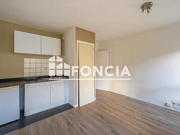 Location Appartement 2 pièces 30.08 m² - 115 RUE ROBESPIERRE Brest 29200
