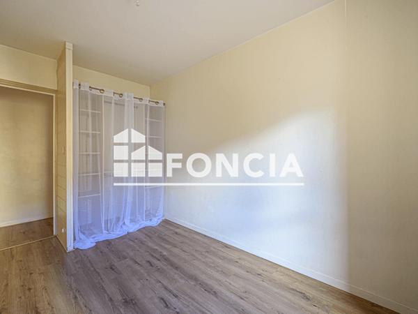 Location Appartement 2 pièces 30.08 m² - 115 RUE ROBESPIERRE Brest 29200