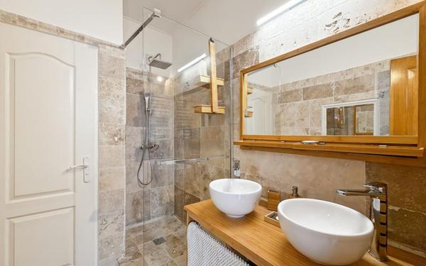 Appartement à vendre    6 pièces • 148,39 m2 Martigues