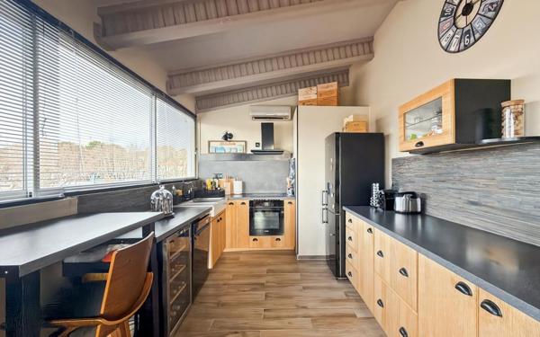 Appartement à vendre    6 pièces • 148,39 m2 Martigues