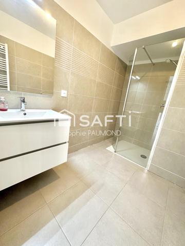 Vendu meublé - équipé, standing, terrasse, parking