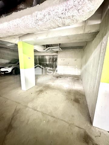 Vendu meublé - équipé, standing, terrasse, parking