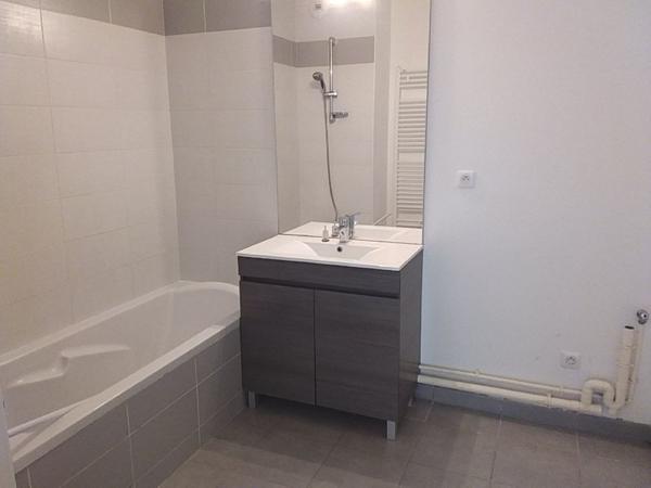 Appartement LAUNAGUET 63 m²