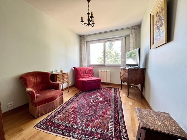 ORLÉANS 132M² - 2 BALCONS - ASCENSEUR - 2 GARAGES - 1 GRENIER