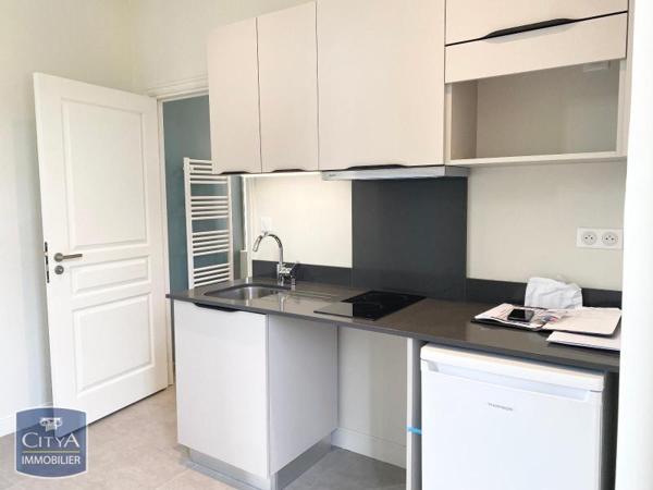 Appartement à louer 1 pièce 26.87m² Fontenay-le-Comte (85200)