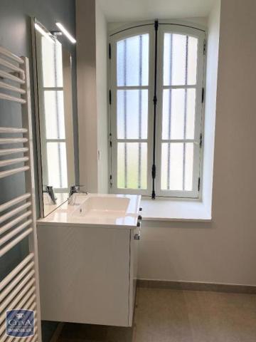 Appartement à louer 1 pièce 26.87m² Fontenay-le-Comte (85200)