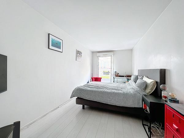 Appartement Suresnes 4 pièce(s) 99.5 m2