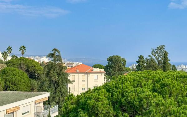 Appartement à vendre    2 pièces • 51,17 m2 Nice