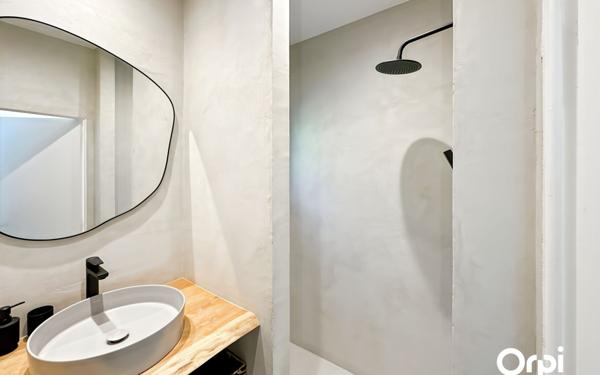 Maison à vendre    6 pièces •  La Croix-Valmer