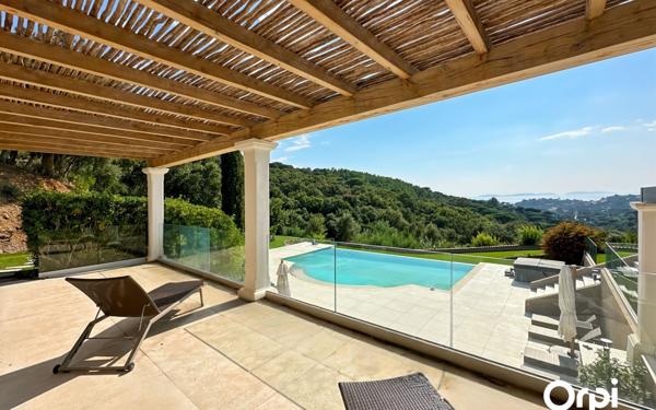 Maison à vendre    6 pièces •  La Croix-Valmer