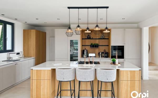 Maison à vendre    6 pièces •  La Croix-Valmer