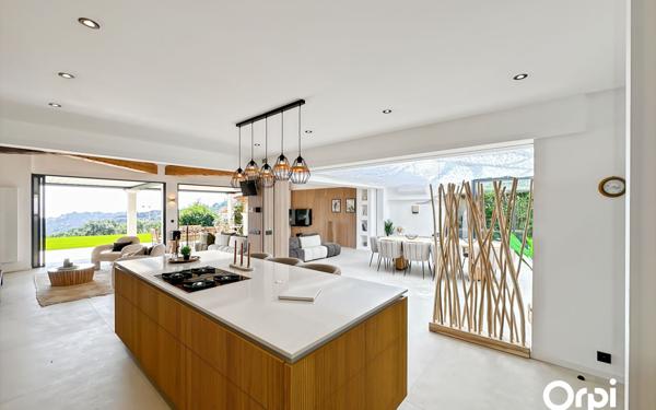 Maison à vendre    6 pièces •  La Croix-Valmer