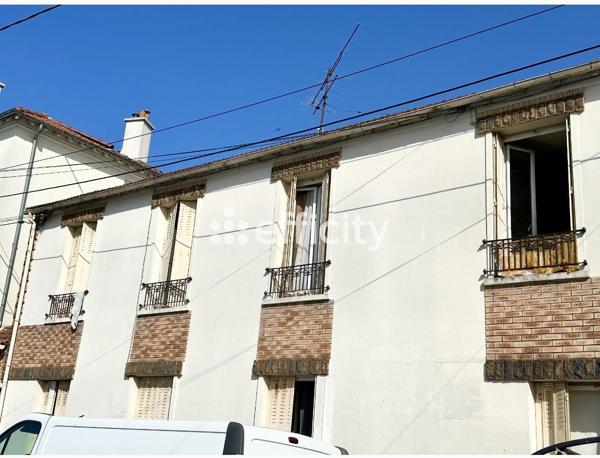 Immeuble 10 pièces - 137 m²