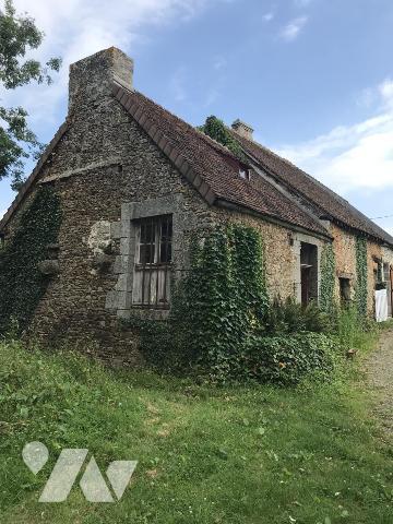 LA CHAPELLE D'ANDAINE, maison de maître à rénover avec parc arboré et dépendances